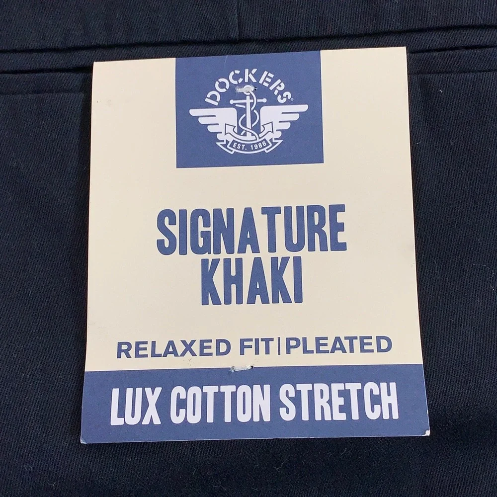 Dockers Mens 38x32 Navy Blue Pleated Relaxed Fit Lux Cotton Stretch Khaki Pants